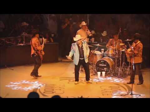 Los Traileros del Norte / La Tabla del Uno ( Video Oficial )