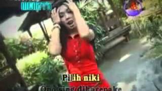 Download lagu Ratna Antika Teh Poci.flv mp3