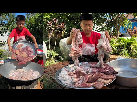 Amazing cooking skills: Yummy pork intestine cooking - Country food cooking