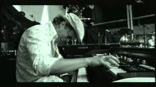 Bo Kaspers Orkester - En Jävel Vid Mitt Öra, Live In Pori Jazz 2002 8..avi