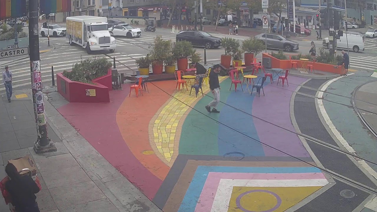 Live webcam view of Cruce Arcoíris de Jane Warner Plaza