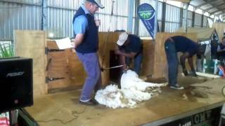 preview picture of video 'http://www.theoverberg.com/Agri Megaweek 2011'