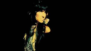 Buffy Sainte Marie - The Big Ones Get Away