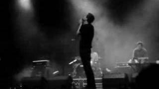 The Twilight Sad,And she would darken the memory