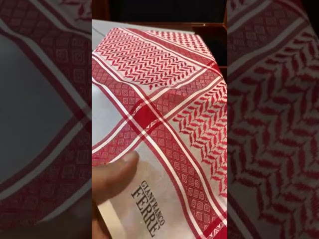 شماغ جيانفرانكو فيري 2021 Ferre مزخرف