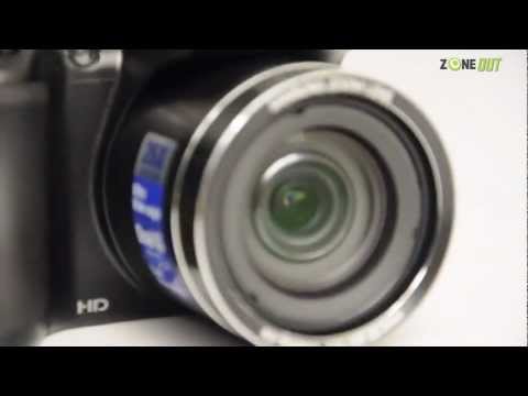 Samsung WB100 - Zooming In on the Features
