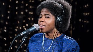 THEESatisfaction - Planet For Sale (Live on KEXP)