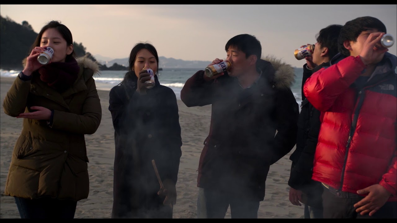 Miniature de la vidéo Bande annonce SEULE SUR LA PLAGE LA NUIT, de Hong Sangsoo du film Seule sur la plage la nuit
