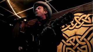 Chuck Mead - Uneasy Rider