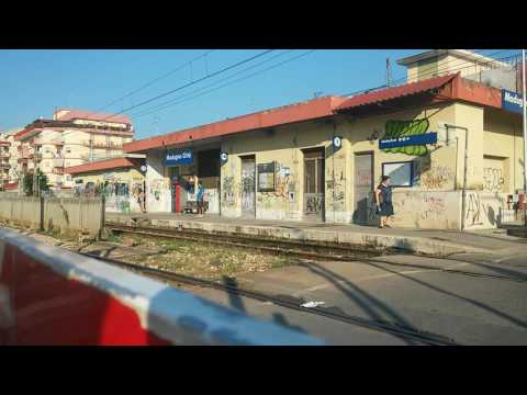 INTERCITY 605 MILANO CENTRALE-TARANTO in transito alla stazione di Modugno città