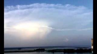preview picture of video 'Strange cloud 3 (Ukraine, Kiev, Ukrainka 16.07.09)'