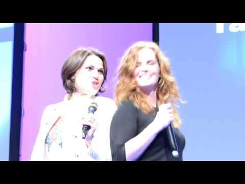 Closing Ceremony - The Happy Ending Convention - Lana Parrilla & Rebecca Mader