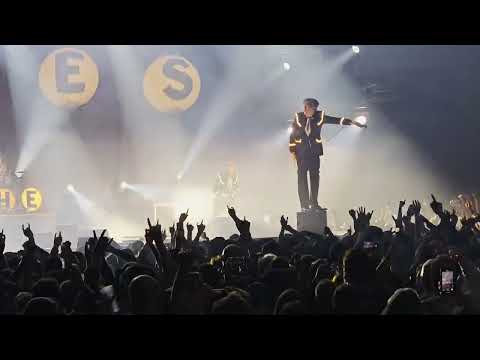 The Hives live Le Zénith de Paris France 20 11 2025 