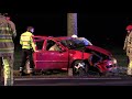 Automobilist gewond door botsing tegen boom
