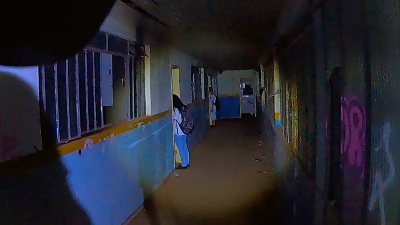 ALUNOS REPETENTES CAUSAM TERROR EM ESCOLA