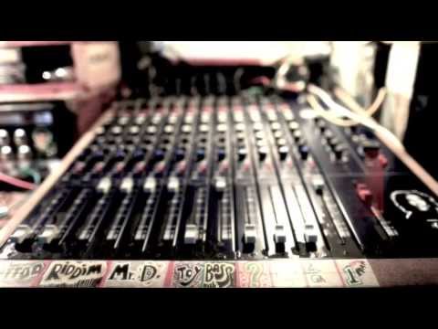 GA-PI กะ-ปิ / Respect Dub (Srirajah Rockers)