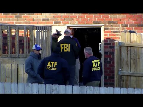 聯邦探員在納什維爾爆炸後搜查住宅 (Federal agents search home after Nashville blast)