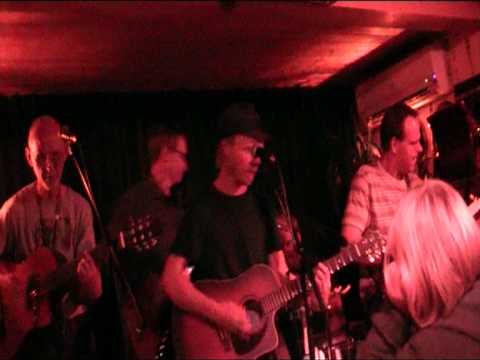 FÄLTORKESTERN spelar the Sweets "ballroom blitz"