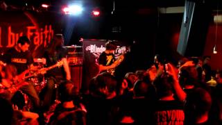 Blinded By Faith, live, à l'Agitée, le 4 mai 2013 lors du Parkinson Metal