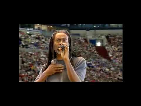 Sing! Day of song - Bobby McFerrin - Improvisation (With instruments version)