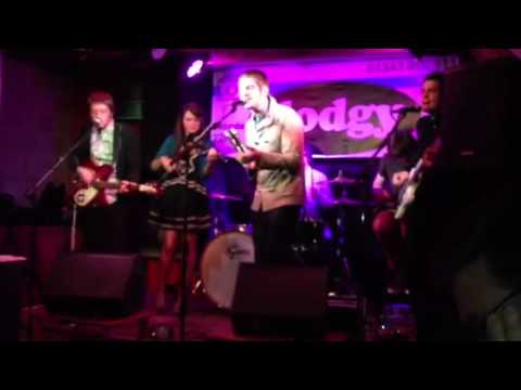 The Carousels - 'Slow Wheel Turning' (Live at The Loft, 22/09/2012)