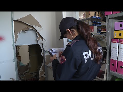 Colpo al Chiocchetti Moto, ladri forano il muro e mettono fuori uso l'allarme