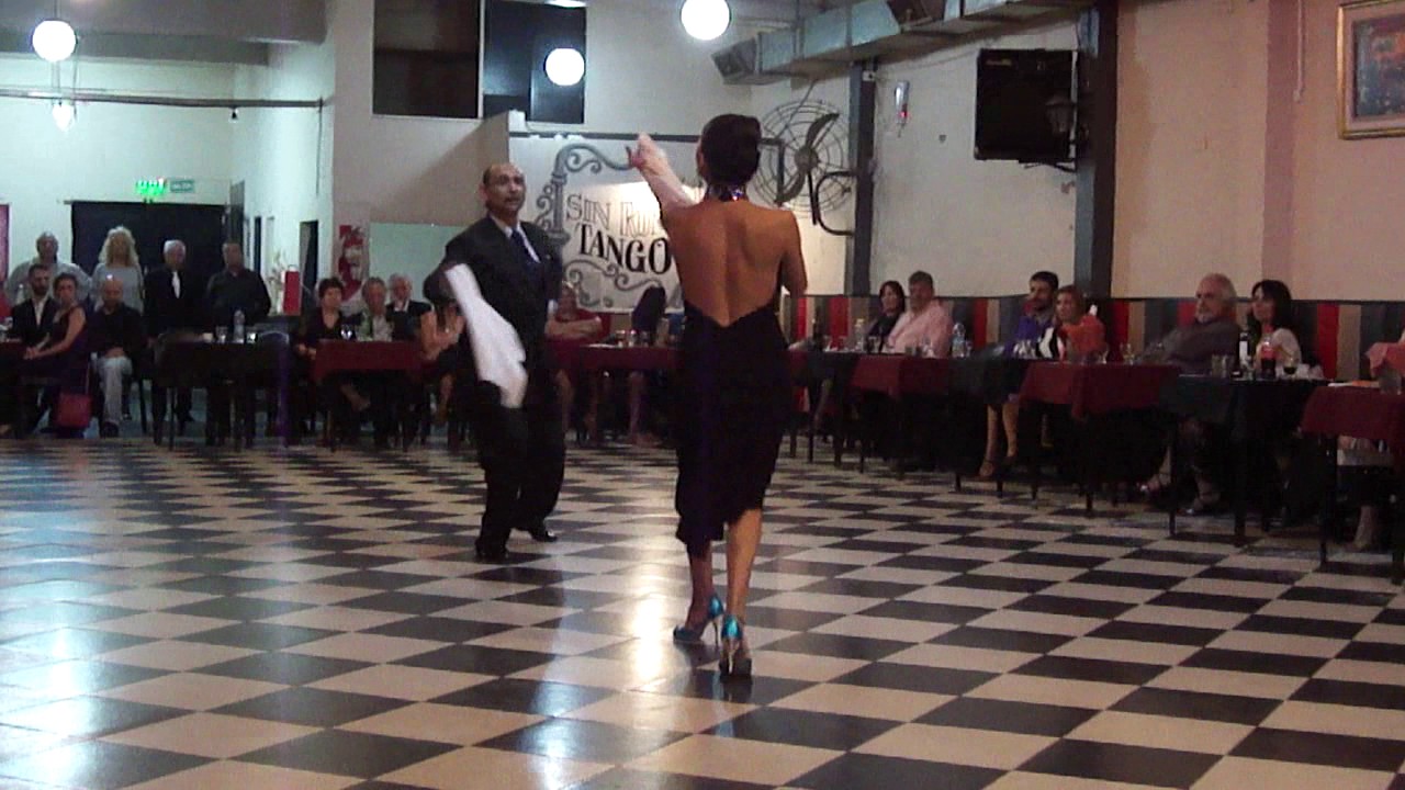 Sin Rumbo, Omar Cacerez y Vidala Barboza 3/3