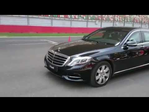 Mercedes Benz S600 Guard driving without any tyre pressure