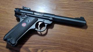 Ruger in Luger (leather holster, perfect fit!)