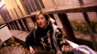 DORMIR AU CHAUD par BEVERLY JO SCOTT