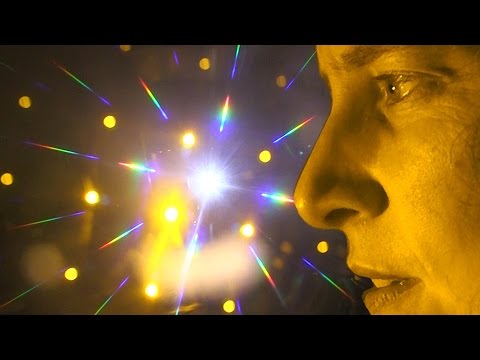 黄色い街灯 - 60のシンボル (Yellow Street Lights - Sixty Symbols)