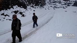 preview picture of video 'Kel Neelum Valley Azad Kashmir snowfall. Never missout this video...'