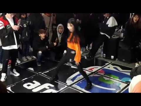 GFRIEND 'SUNRISE' COVER SCHOOLGIRL PRESENTING FABULOUS PERFORMANCE. DANCING LINE IS SO BEAUTIFUL.