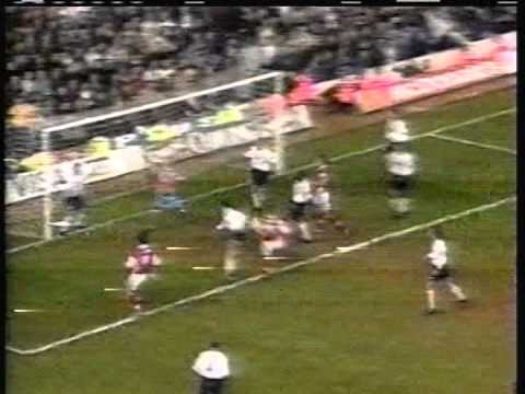 1999 (May 5) Tottenham 1 -Arsenal 3 (English Premier League)