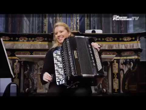 Svilen konac, Canzone popolare Serba - FISARMONICA Mirjana Tadic (live) in ITALIA