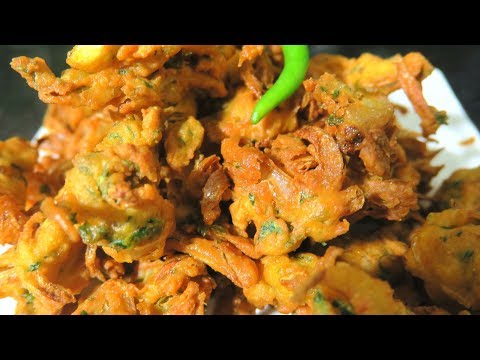 Pyaj Ke Pakode | क्रिस्पी प्याज के पकोड़े बनाये बारिश में चाय के साथ | Pyaj ki Bhajiya Recipe Video