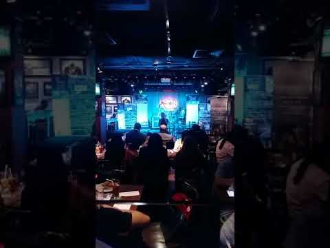 Persembahan di Hard Rock Cafe (23/11/2017) - Khalis Real Spin