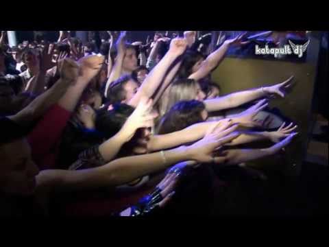 download lagu mp3 mp4 Zenta Bali, download lagu Zenta Bali gratis, unduh video klip Zenta Bali
