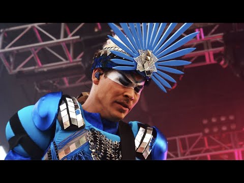 Mike Candys feat. Empire Of The Sun - 2012 (Walking On A Dream) (NilsOfficial Mashup)