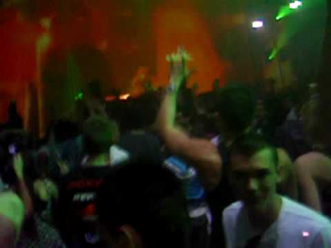 Felix Kröcher @ Hyperspace 2009.04.11. (Radio Slave - Grindhouse /Dubfire terror planet rmx/)