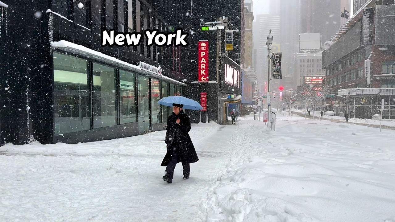 Blizzard Heavy Snowfall In Manhattan New York Walking Tour
