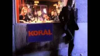 Music video thumbnail preview for Korál: Tudom, én is megnyugodnék by Korál