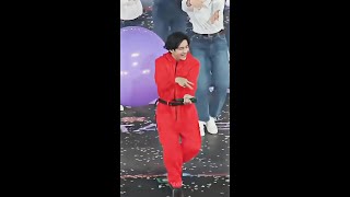 Download lagu [ib: di sound] :) #taehyung #bts #taetae #xyzbca #v #bangtan #TumbuhPenuhRasa #foryoupage mp3