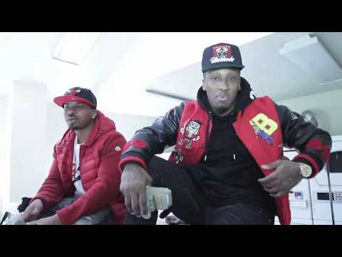 Selfmade Els & Alibo -  Mommas House (Music Video) [Thizzler.com]