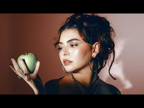 Nicole Manzo - Desesperada (Visualizer)