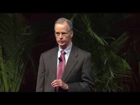 Thomas Malone welcomes attendees at MIT Climate CoLab conference