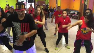 Boom Kumbia Kings Baila con Mire y Los Cholos