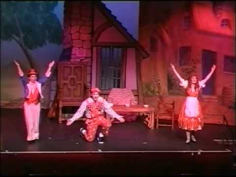 JOIN THE CIRCUS, Goldilocks pantomime, Cannock, Staffs, 25/10/03