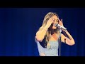 Hilary Duff gets emotional and cries on stage during her comeback (Smalls Rooms, Big Nerves) #hilary