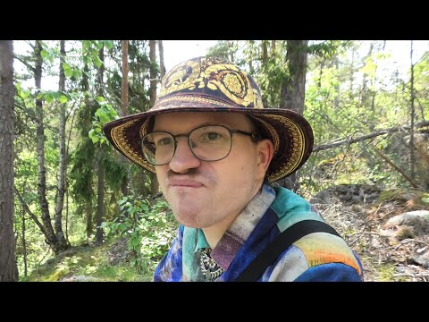 TIETOKONE INSINÖÖRI ampui pomonsa VUOSIKERTA PEPSIT PITKIN SEINIÄ ja tolta se näytti PIDÄTYS KUVASSA